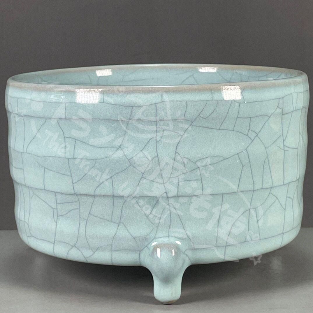 新年ギフト汝磁器開片三足香炉 香道具 景徳鎮 陶磁器 装飾品 現代 置物