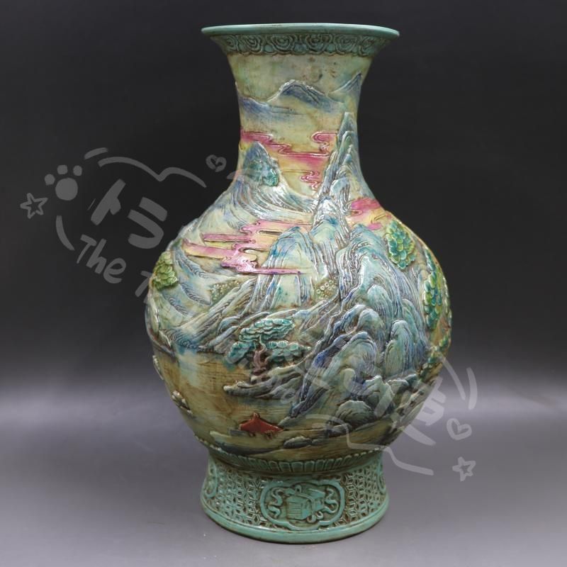新年ギフト清乾隆粉彩浮彫刻山水魚尾瓶 景徳鎮 陶磁器 装飾品 工芸品