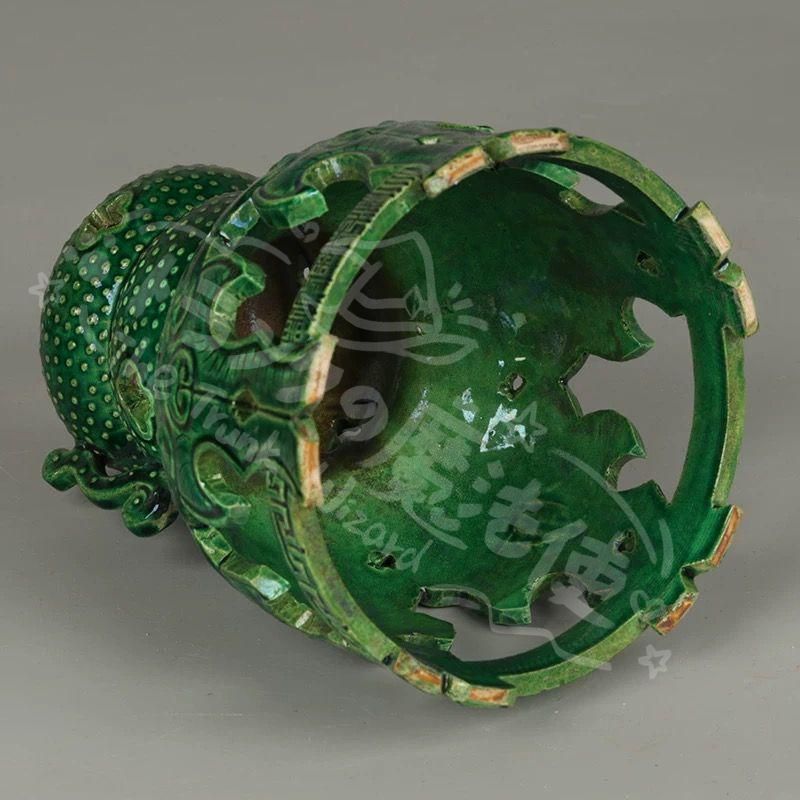  新年ギフト三節透かし彫りの香炉 景徳鎮 工芸品 陶磁器 装飾品 美術品 置物 陶芸 仏事用香炉 仏壇 仏具