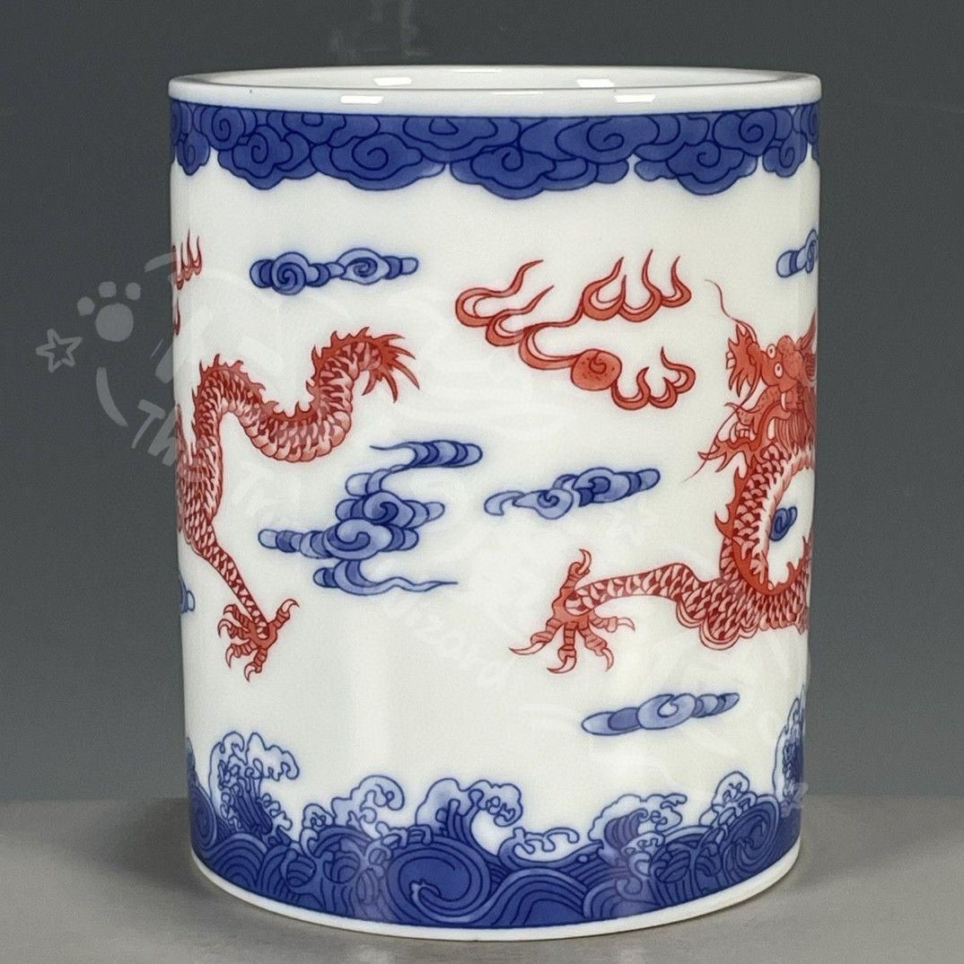 中国　清時代　青華釉裏紅龍紋　足付水滴　木箱入　送料込み251113 新年ギフト青花釉裏に紅龍紋の筆箱 書道具 文房具 工芸品 美術品 置物