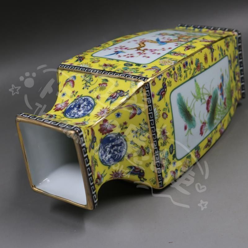 新年ギフト清乾隆琺瑯彩飄花黄地花鳥四方瓶 景徳鎮 陶磁器 装飾品 現代