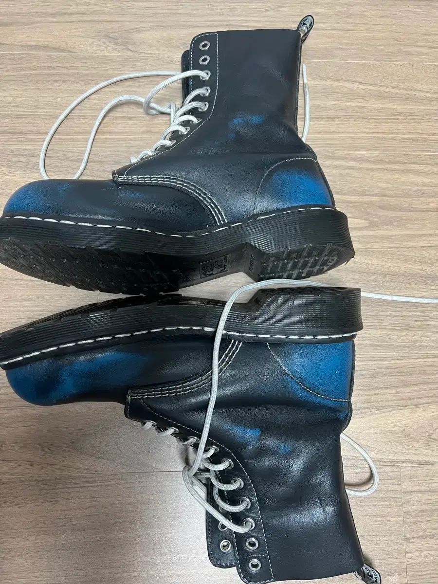 MARTENS ドクターマーチン