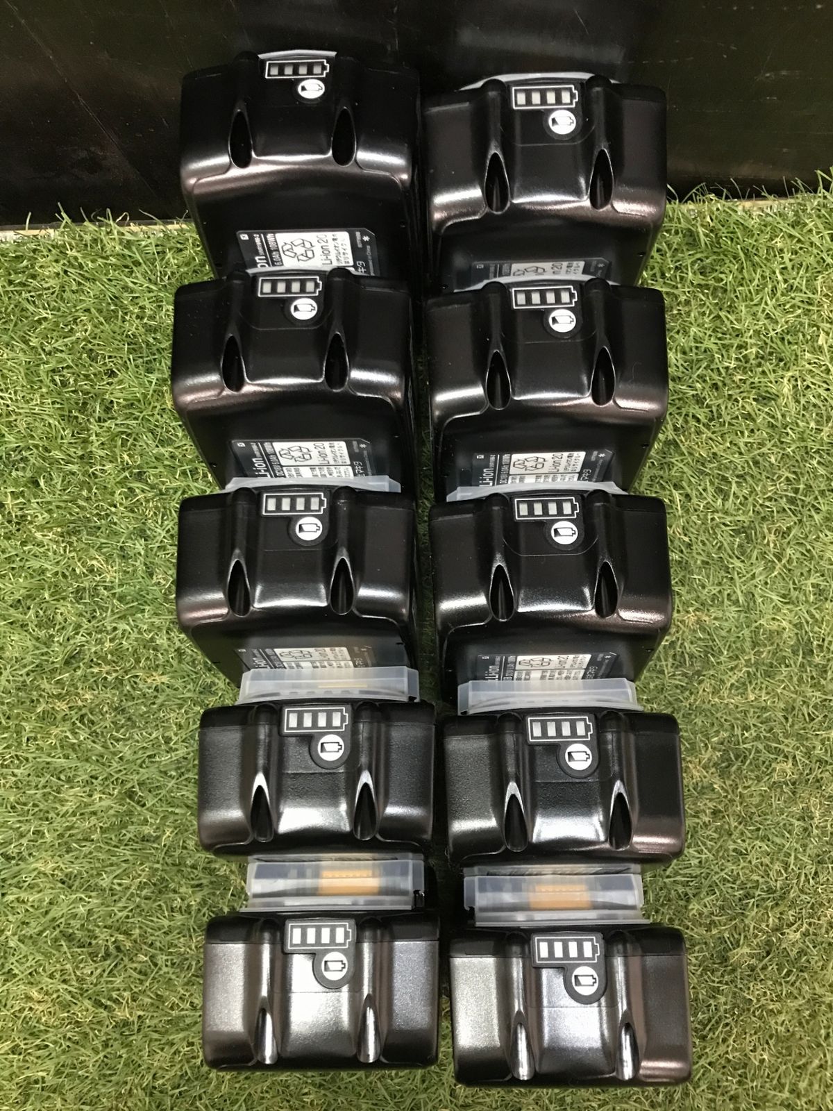 0906 makita マキタ 18 v 6.0 Ahバッテリー急速充電対応モデル 雪マークあり BL 1860 B A-60464