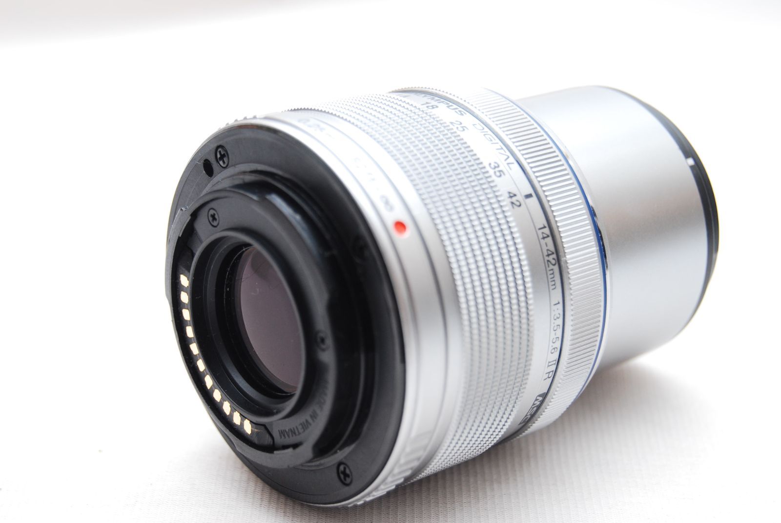 ☆美品 OLYMPUS 標準ズームレンズ M.ZUIKO DIGITAL 14-42mm F3.5-5.6 