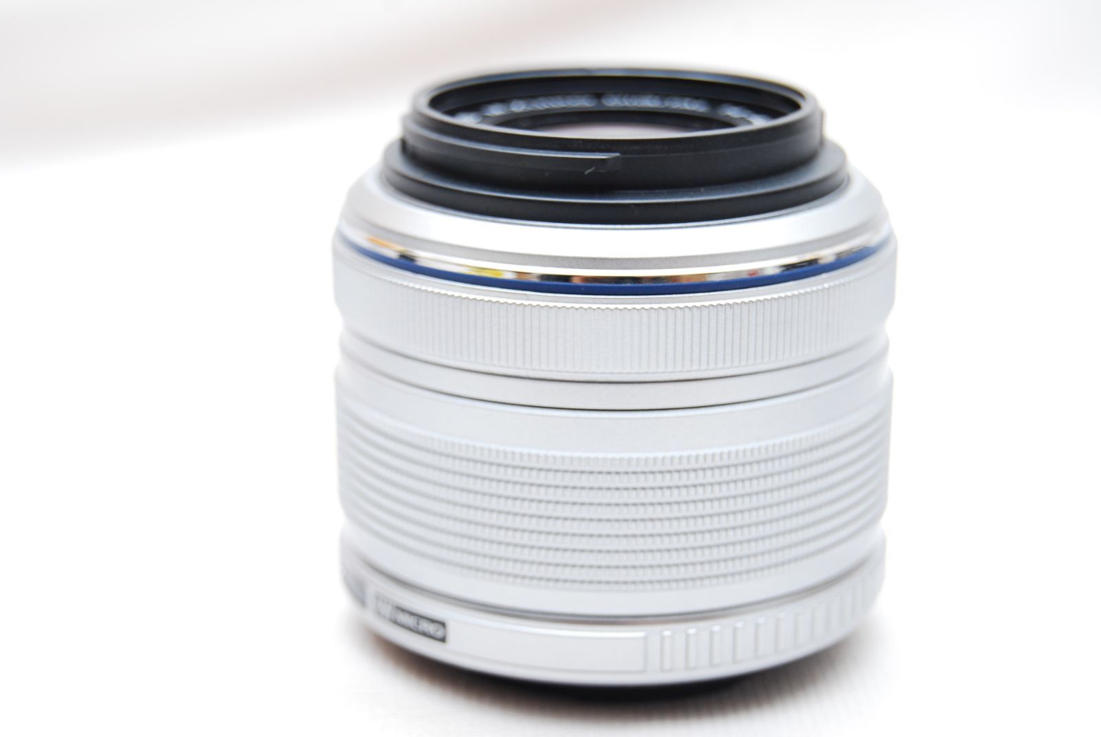 ☆美品 OLYMPUS 標準ズームレンズ M.ZUIKO DIGITAL 14-42mm F3.5-5.6 