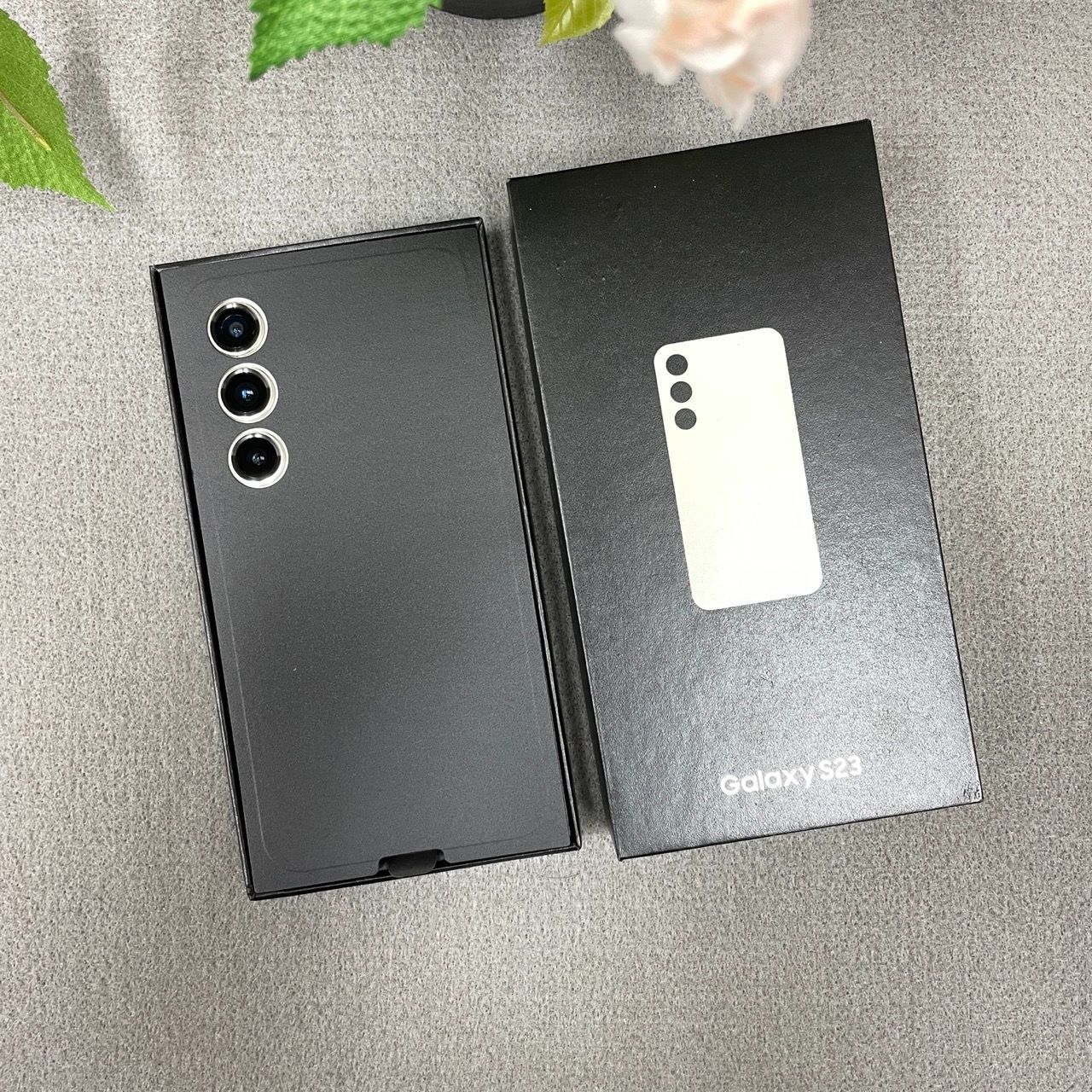 Galaxy S 23 SCG 19 クリーム 版SIMフリー