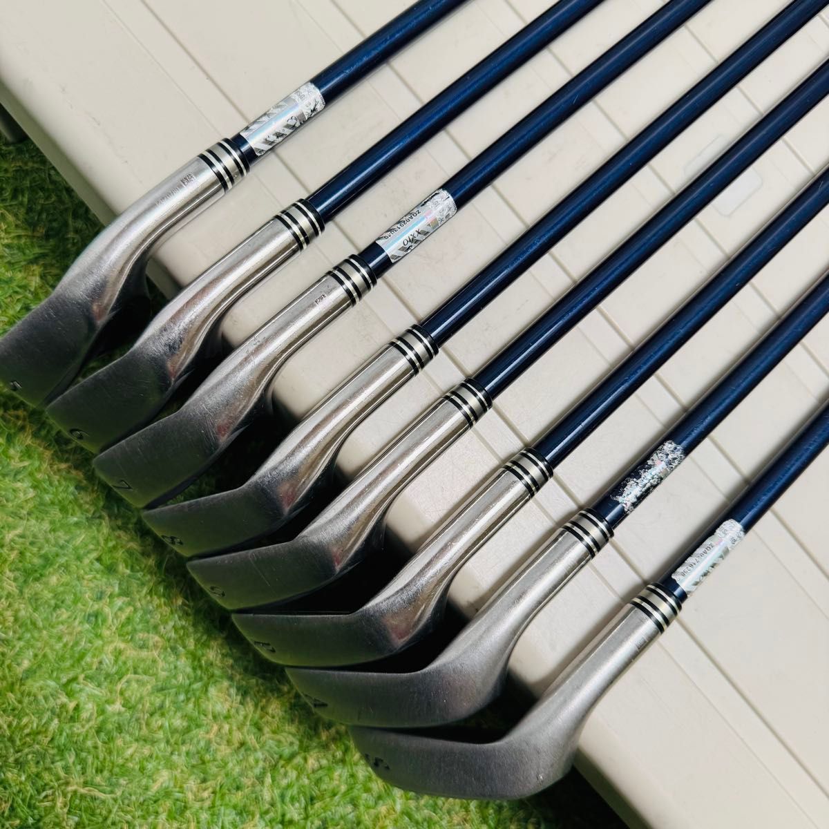 豪華8本】10代目ゼクシオ XXIO10 メンズアイアンセット カーボン R