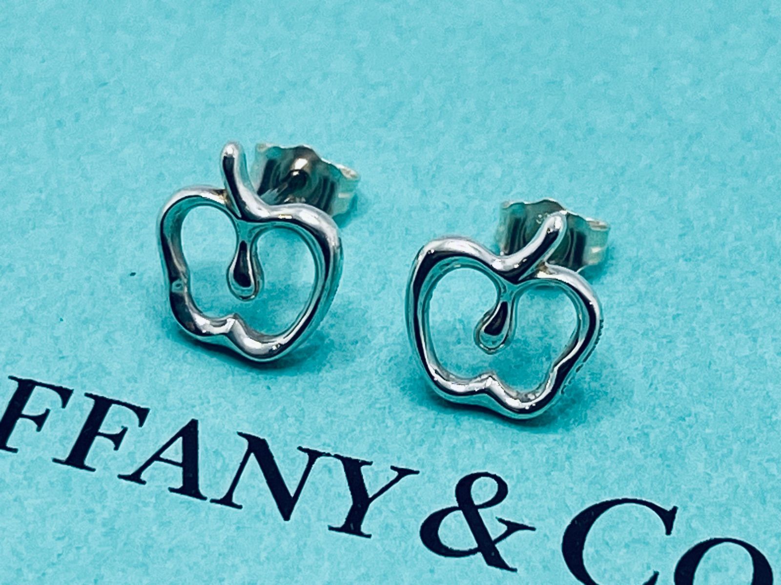 Tiffany & Co. シルバーりんご　アップル　ピアス a178 美品 Tiffany&Co. オールド ティファニー りんご アップル ピアス