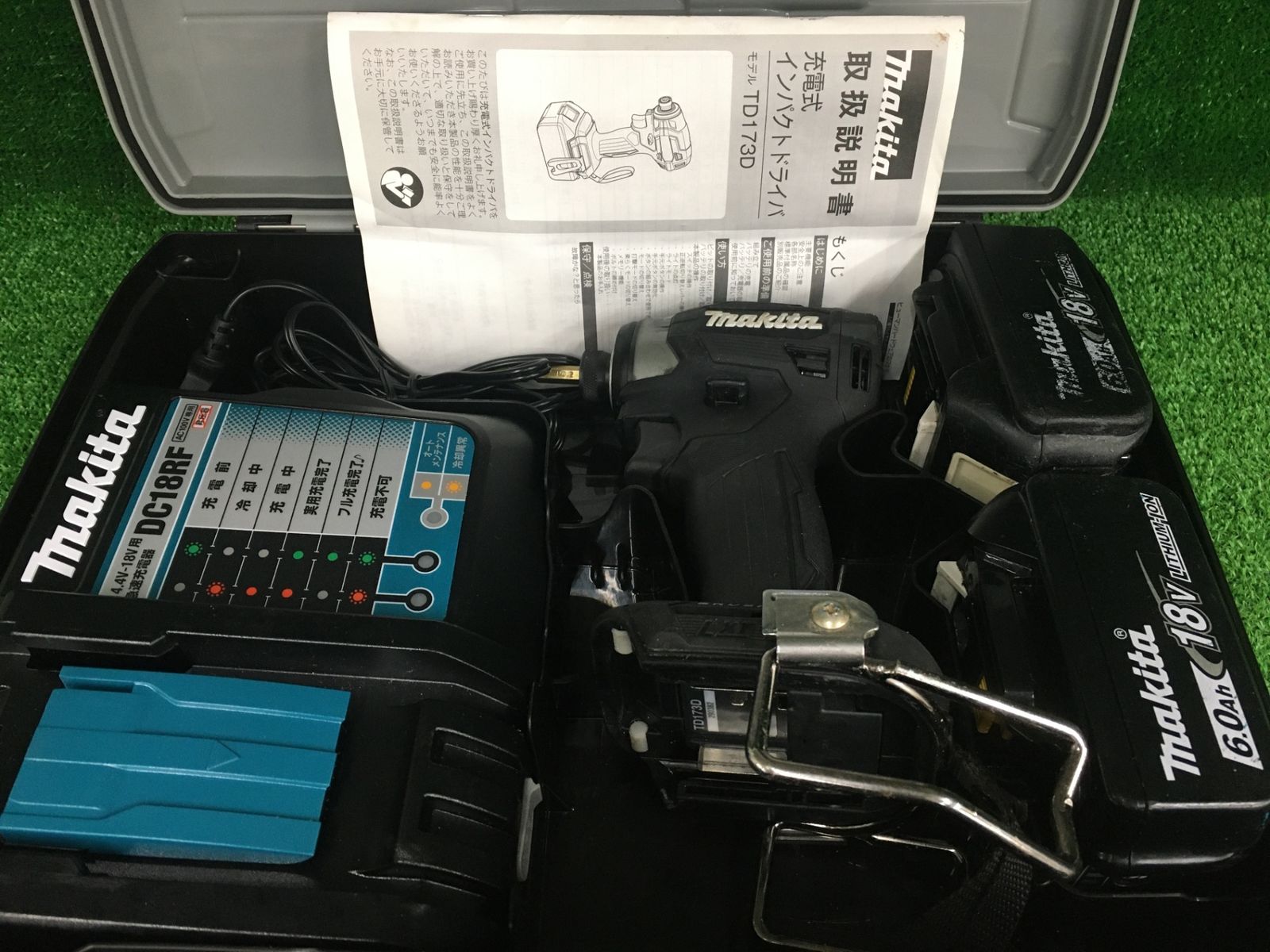 品 0906 makita マキタ 18 v充電式インパクトドライバ ブラック 6 0 Ahバッテリx 2 充電器 ケース