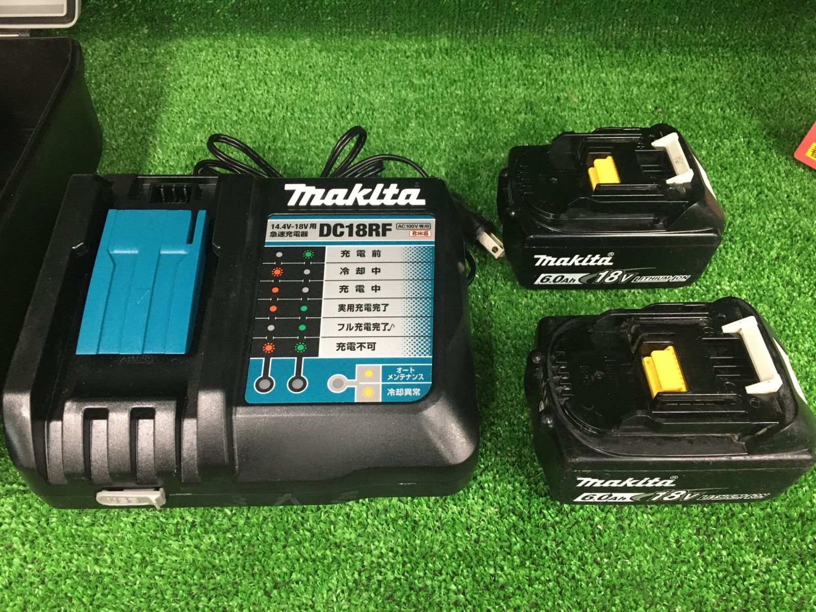 品 0906 makita マキタ 18 v充電式インパクトドライバ ブラック 6.0 Ahバッテリx 2 充電器 ケース