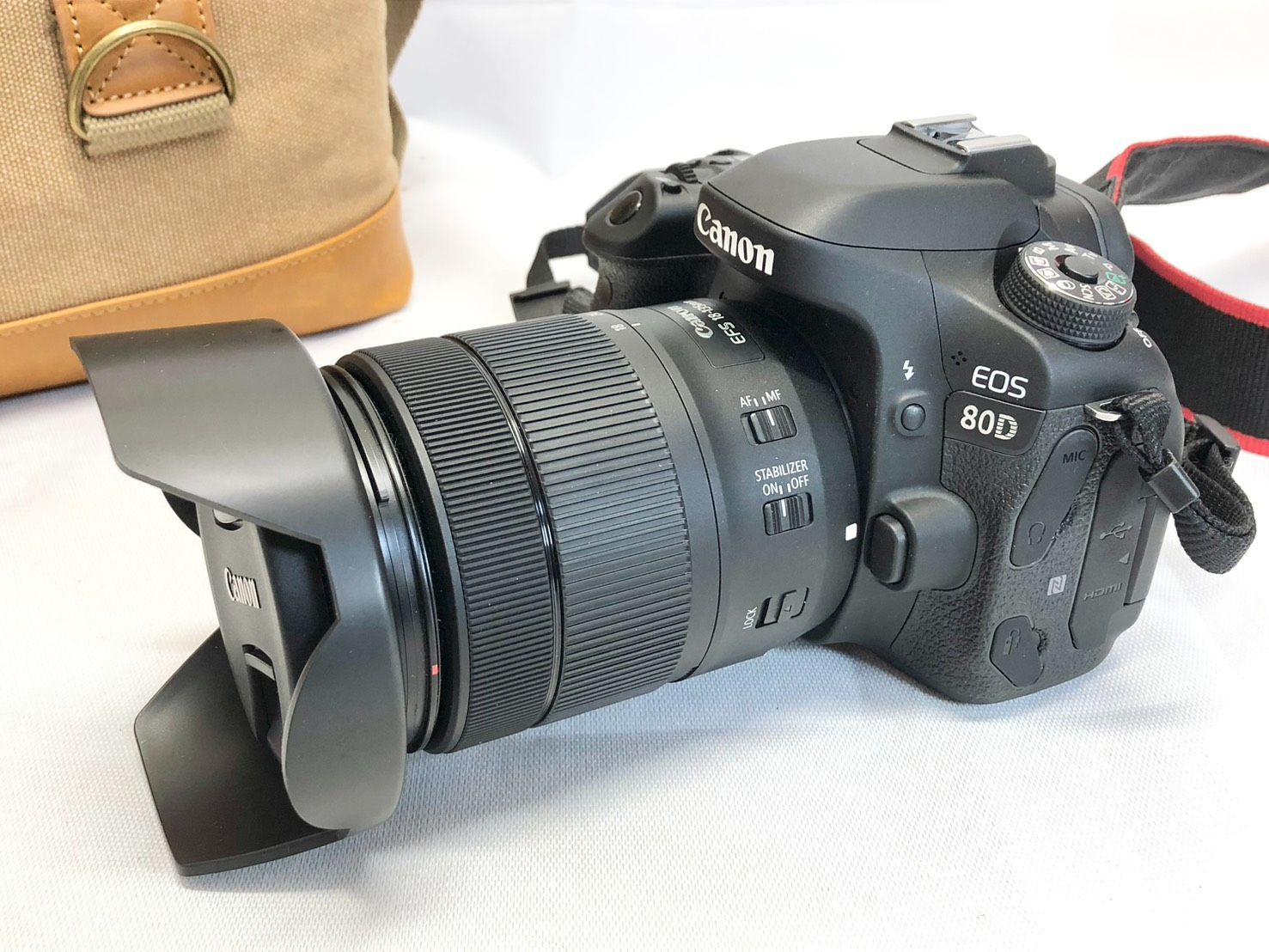 特価】Canon EOS 80D デジタル一眼レフ レンズキット バッテリー