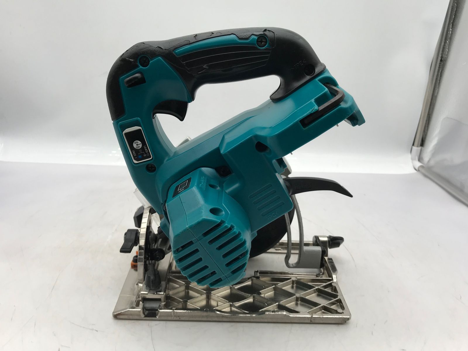 品 Makita マキタ 125㎜充電式防じん丸ノコ KS 513 DZ エコツール小牧ｲﾝﾀｰ店 M 02