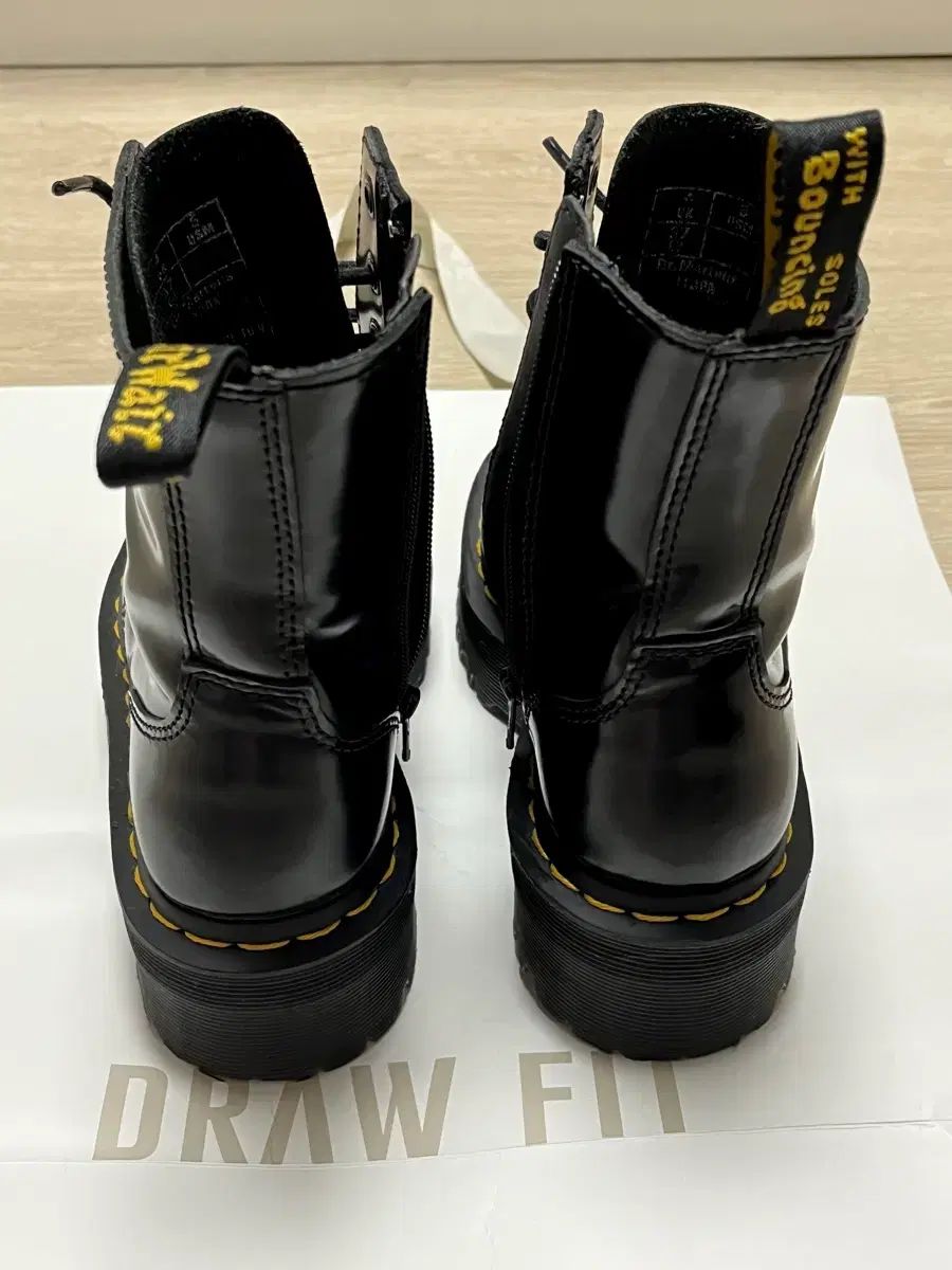 DR. MARTENS ドクターマーチン ジェイドン 230