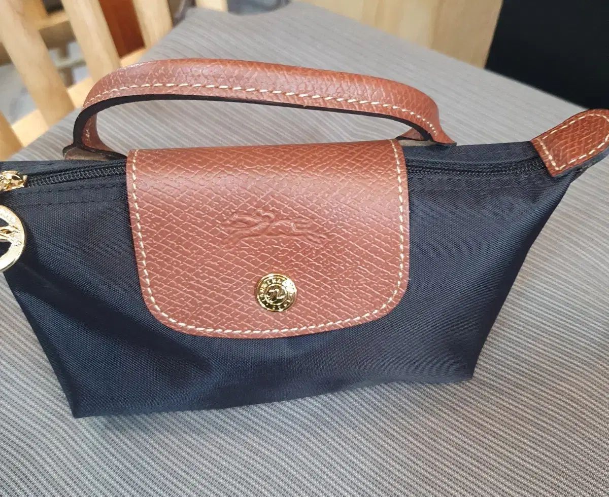 ストア 【引取限定】カリモク ダイニングテーブル 学習机 葛飾区