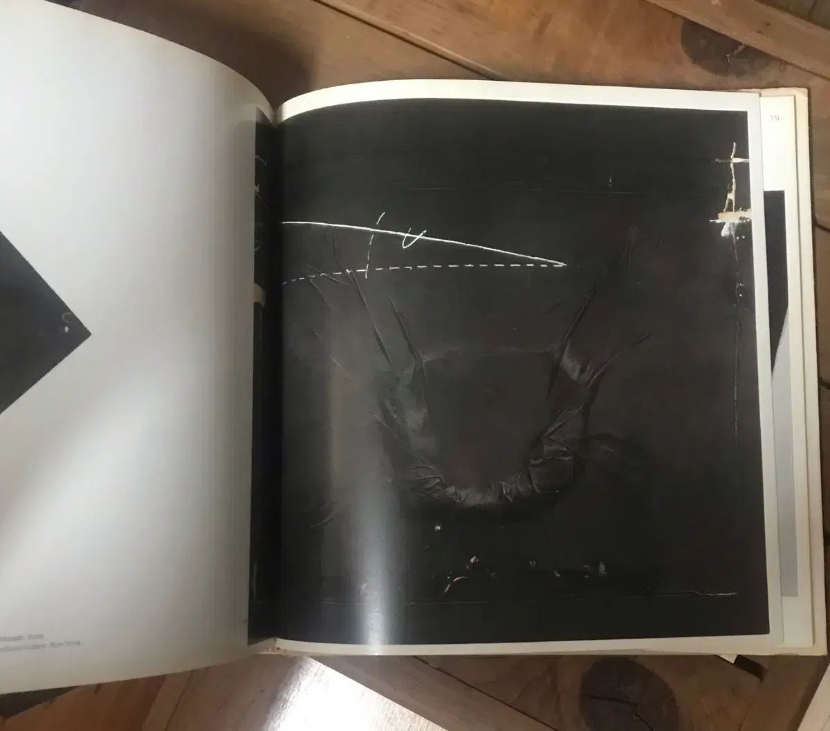 アントニ タピエス作品図録