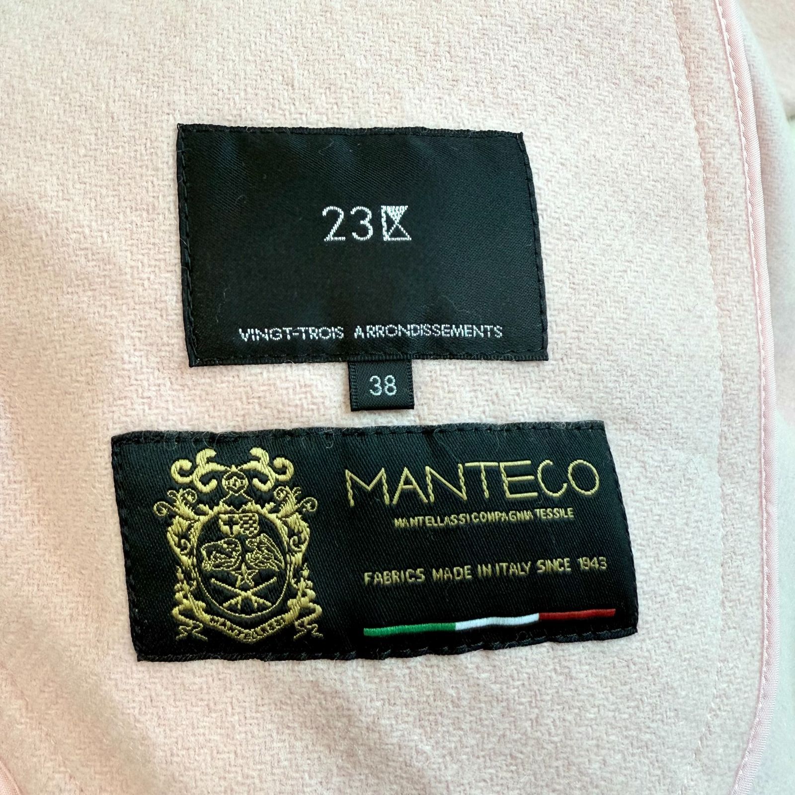 23区 MANTECOリバーショートコート ピンク 38 ノーカラーリバー仕立て