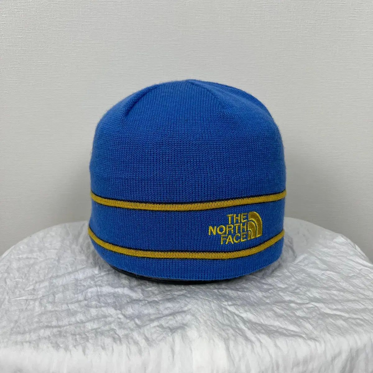 超美品、光沢白、高速SSD、7世帯i7、イラレ&オフィス2021、メモリ12G