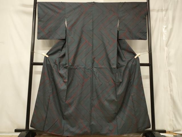 平和屋着物□本場大島紬 7マルキ 古代染色純泥染 幾何学文様 井上紬工