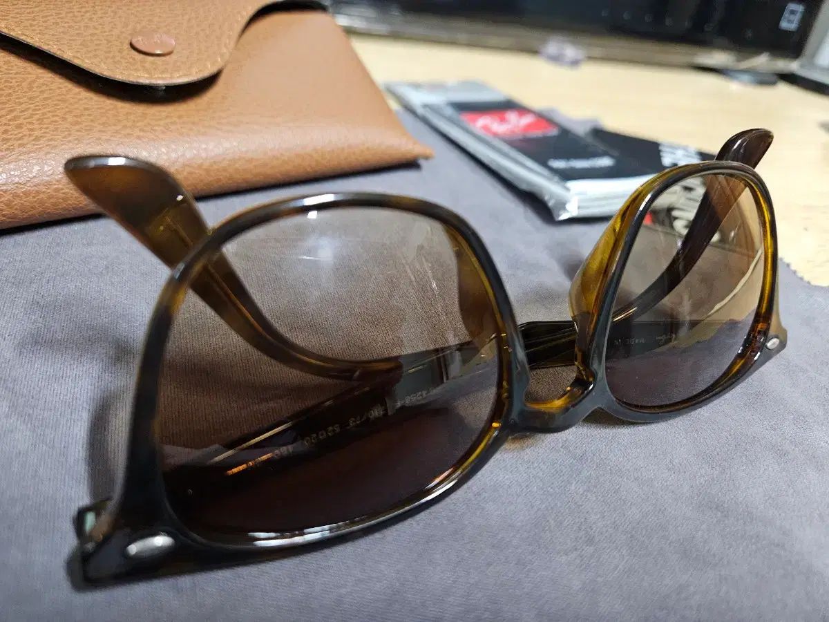 ユニセックス サングラス