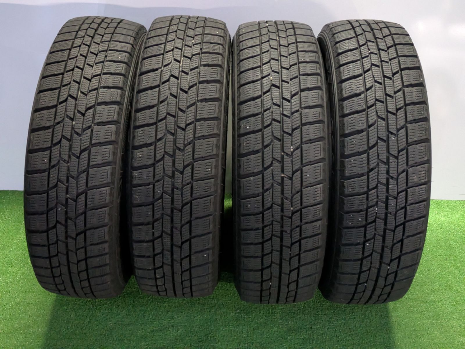 2019年製 グッドイヤー アイスナビ6 14インチスタッドレスタイヤ 165 65 R 14 79 Q ルーミー タンク