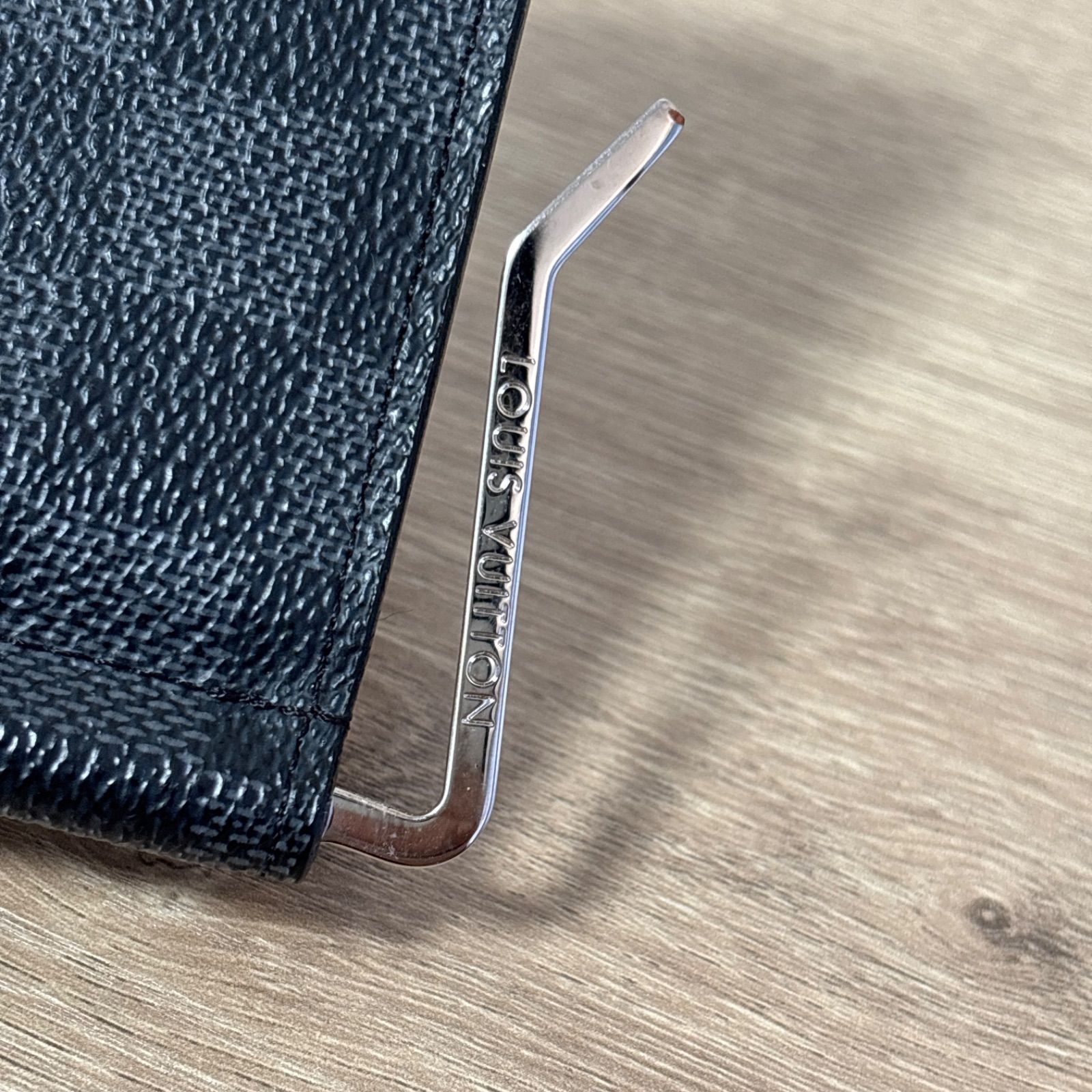 LOUIS VUITTON ルイヴィトン ダミエ グラフィット マネークリップ 二