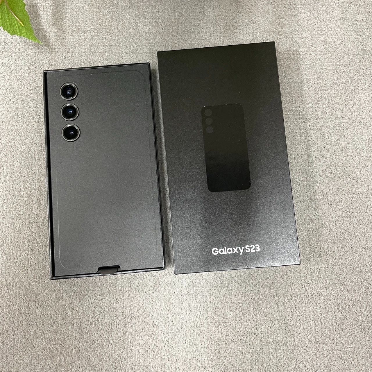 新品・未使用 Galaxy S23 SCG19 ファントムブラック 国内版SIMフリー