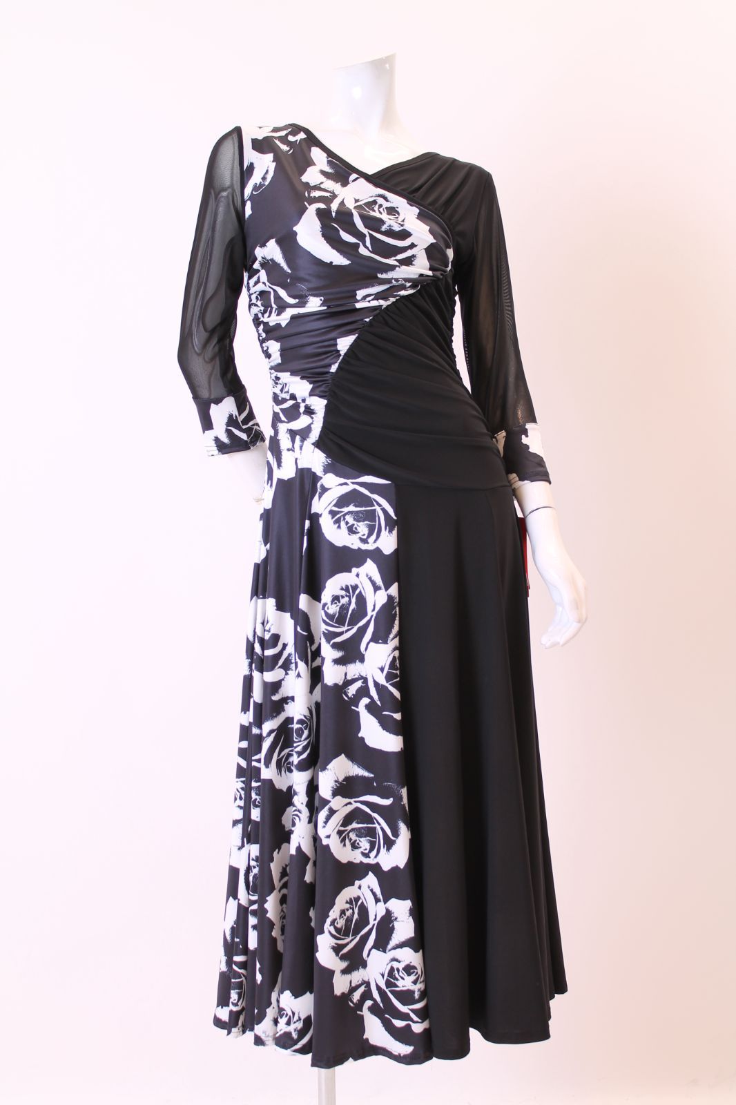 ロングドレス 黒×白の花柄 Ｍサイズ コンテスト 発表会 パーティ ナイトロングドレス オーダーメイド対応可