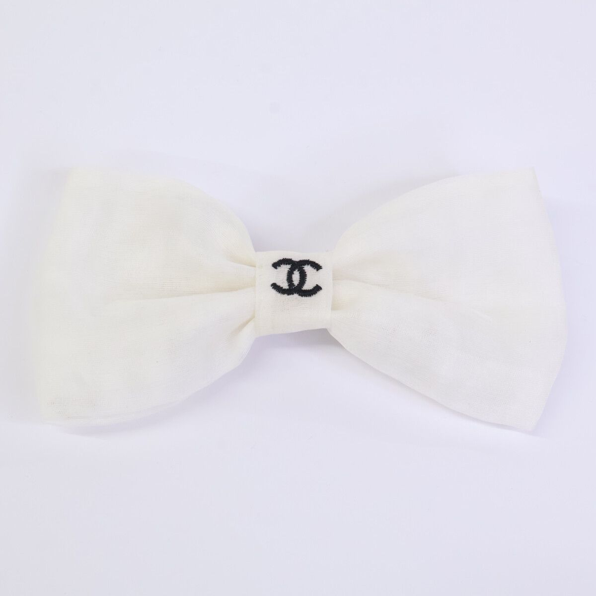 CHANEL シャネル 【新品同様】25S ココマーク刺繍 リボン バレッタ