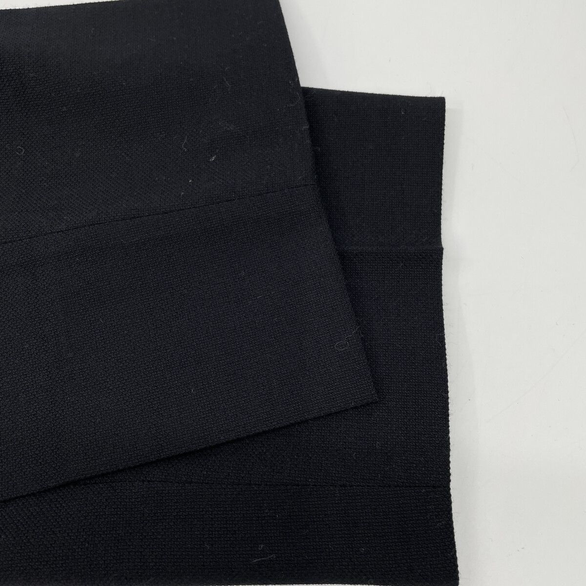 UNIVERSAL LANGUAGE ユニバーサルランゲージ ﾌﾞﾗｯｸ ｳｰﾙ ｶﾉﾆｺ生地 ｽｰﾊﾟｰ