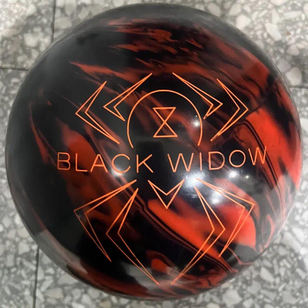 ハンマー black widow 3 0 ボーリングボール
