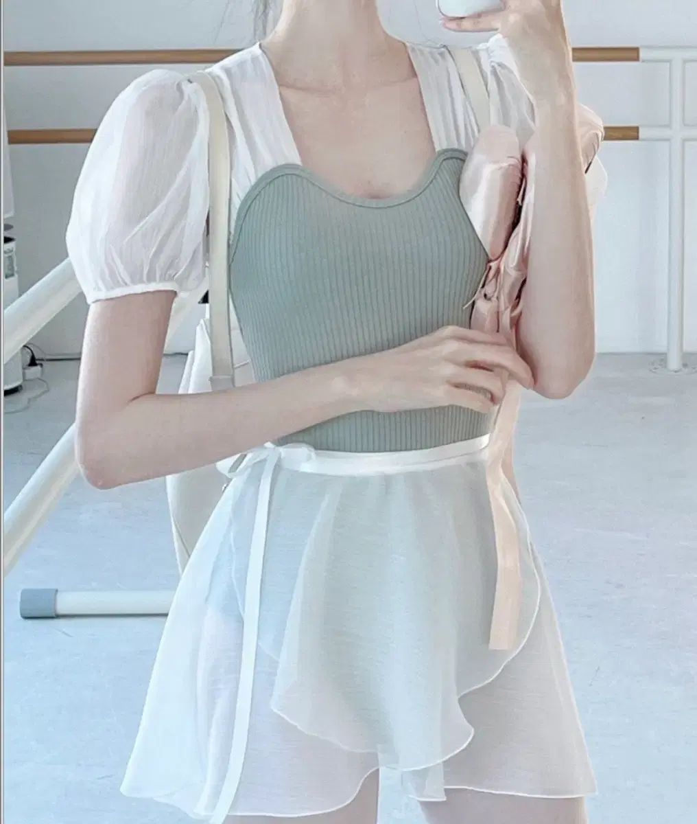 ラベルルブラン ヌア パフ レオタード シフォン スカート