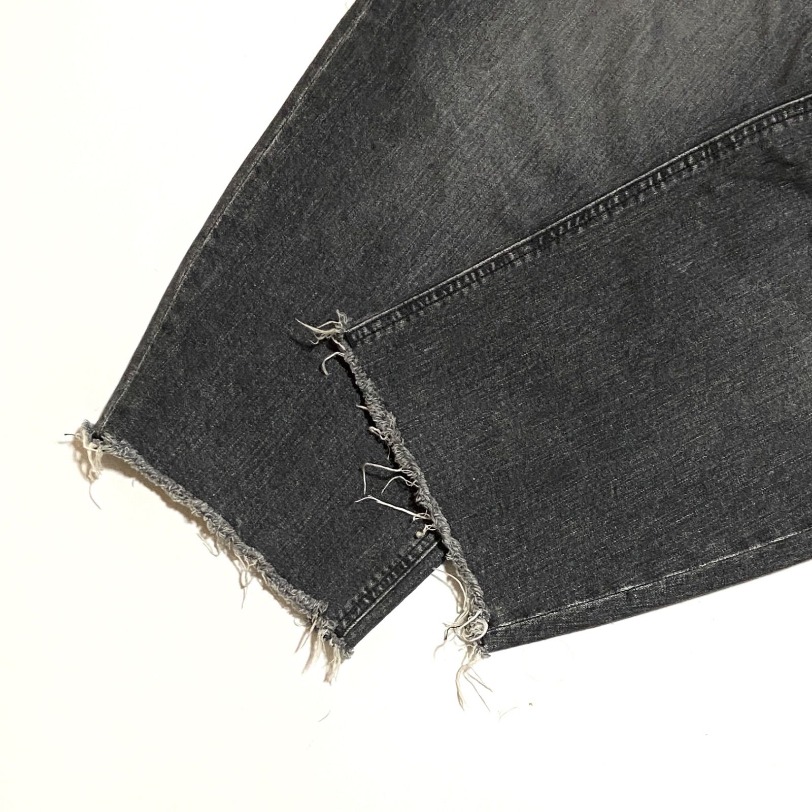 【YANUK】 LAURA カーブテーパード グレー / 25 YANUK(ヤヌーク)】 カーブテーパード LAURA｜PARIGOT ONLINE（パリゴ