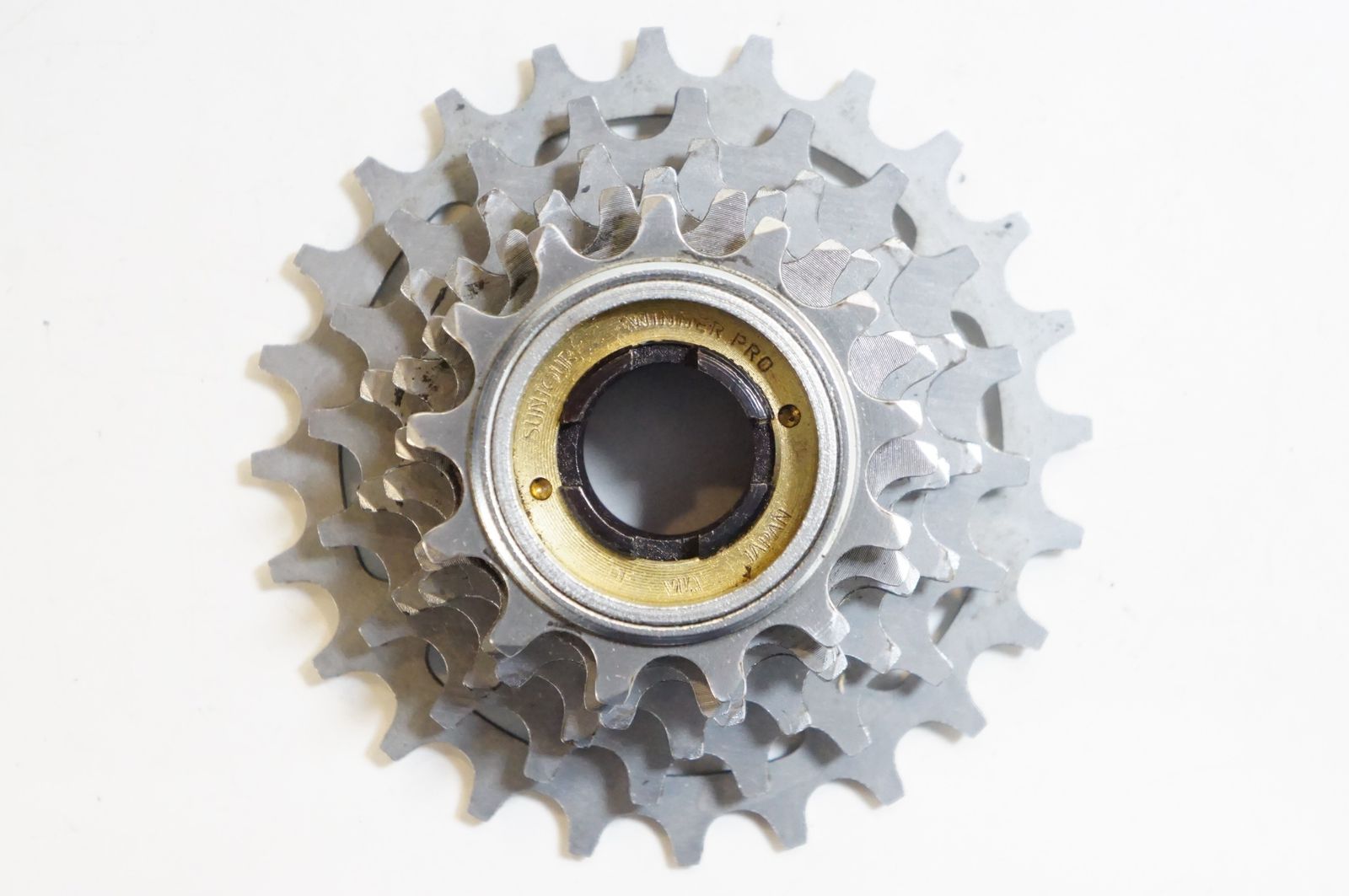 SUNTOUR WINNER PRO スプロケット SUNTOUR 「サンツアー」 WINNER PRO 13-24T ボスフリー スプロケット