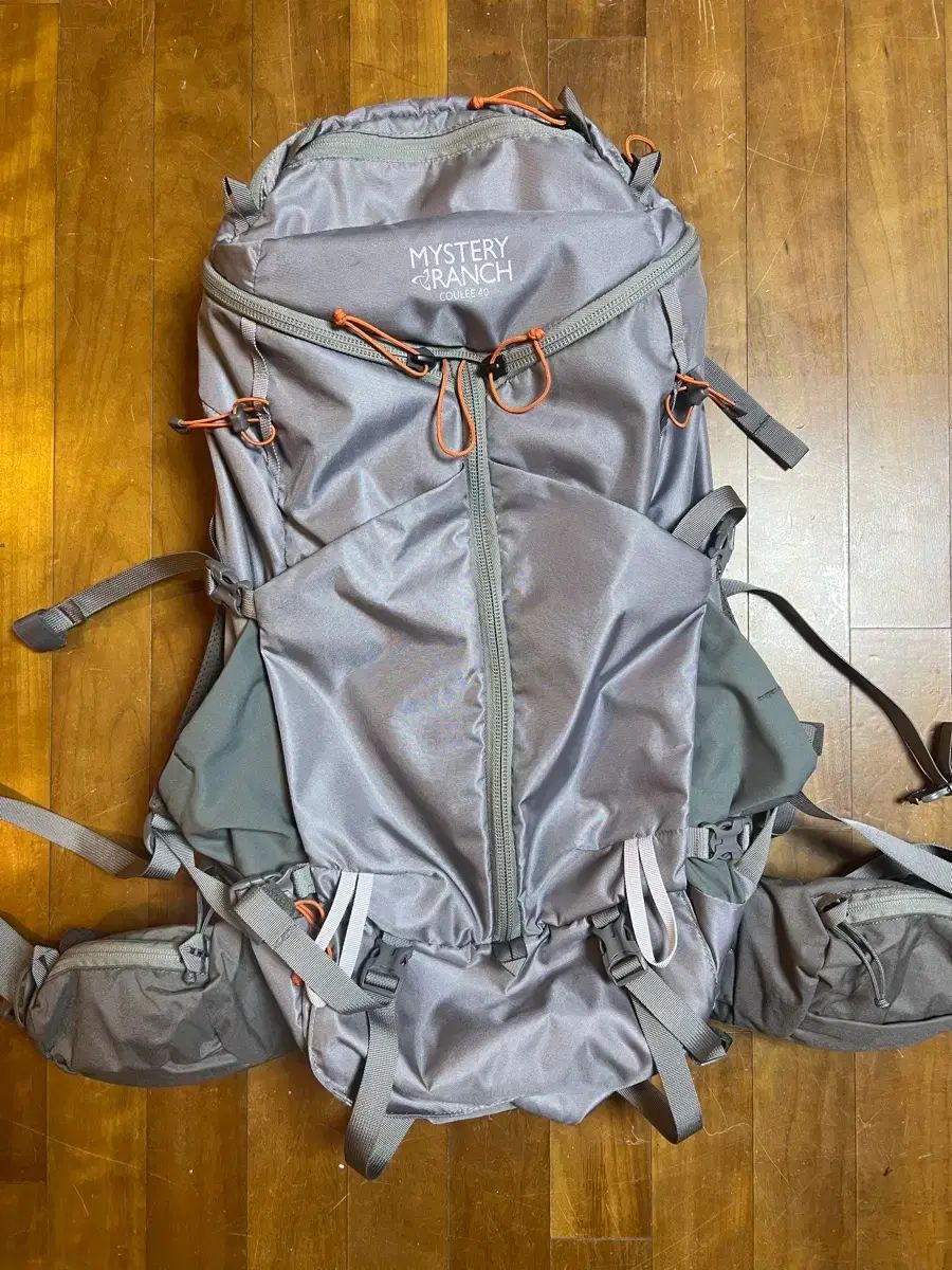 ミステリーランチ クーリー 40 L リュック