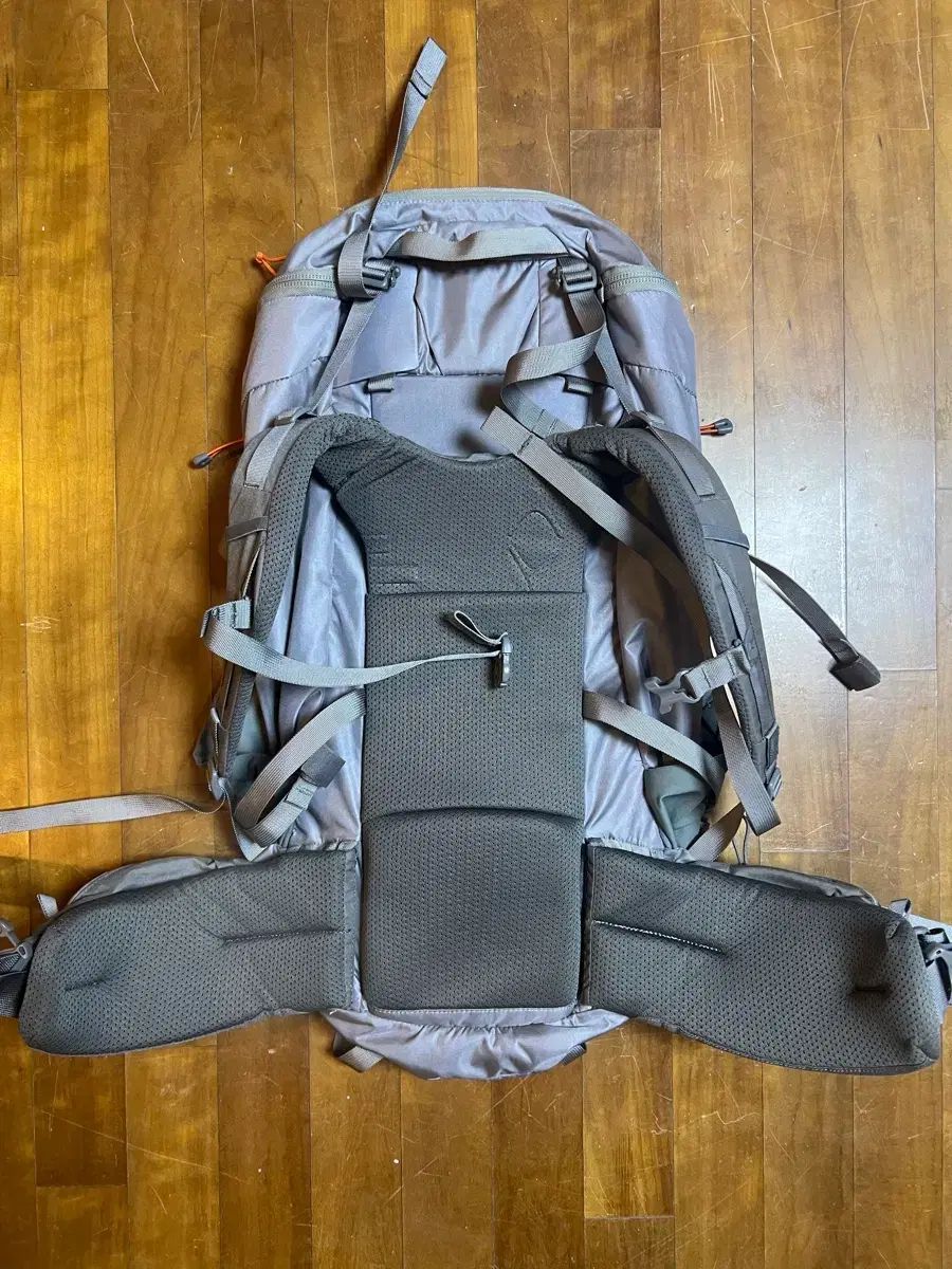 ミステリーランチ クーリー 40 L リュック