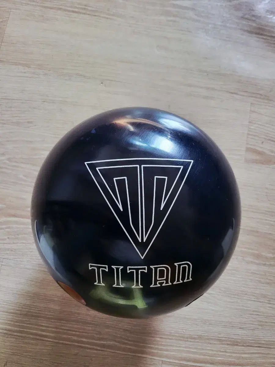 ピラミッド タイタン ロトグリップ マジックジャム 15 p ボーリングボール