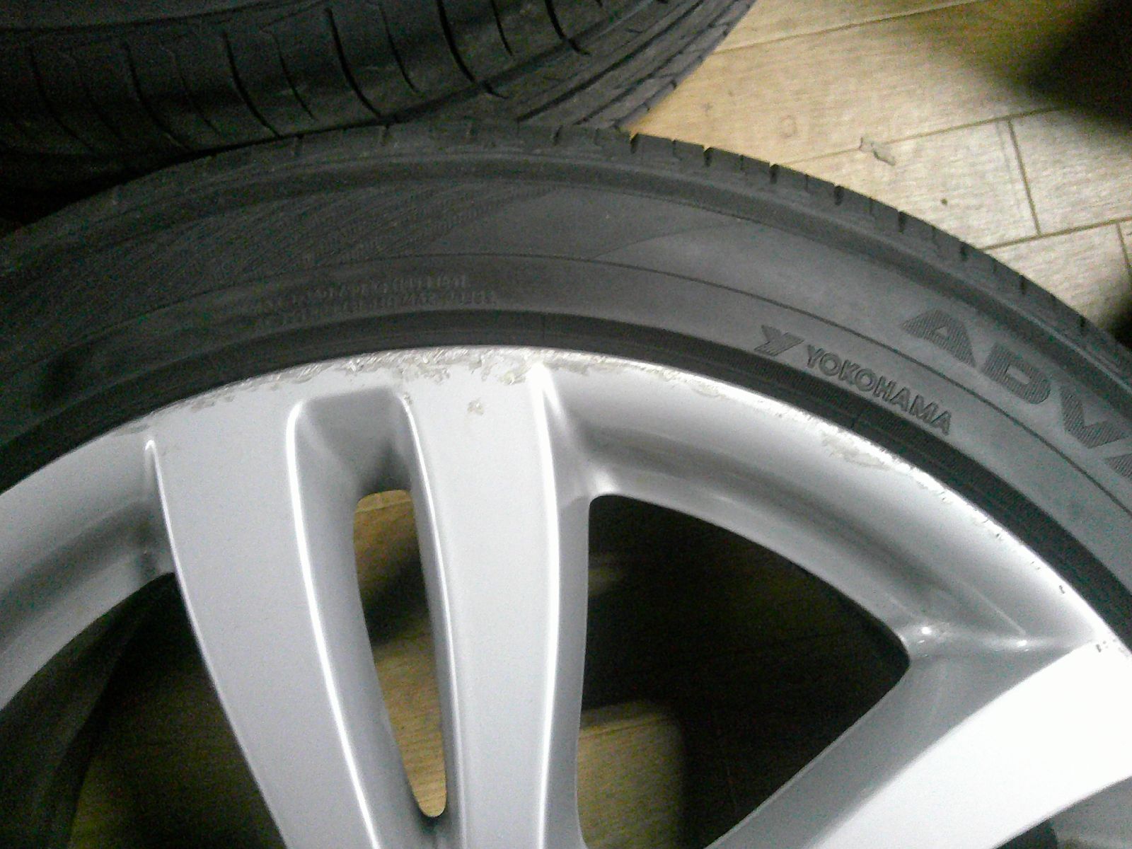  ジャガー X 351 XJ 19インチ 9 J 49 10 46 PCD 108 ハブ径63 4 mm ヨコハマ アドバン 245 45 ZR 19 23年製 19インチ タイヤ ホイールセット