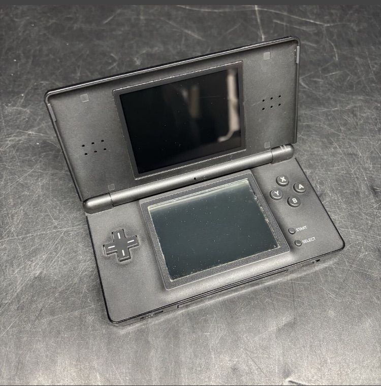 任天堂　DS K0046 美品 ジャンク品 Nintendo 任天堂 DSliteジェットブラック本体