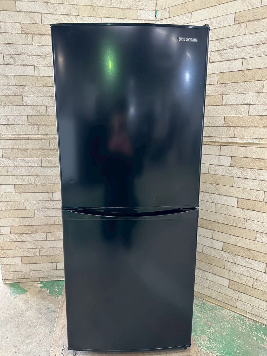 大阪送料無料★3か月保障付き★2021年★IRSD-14A-B★IR-1018 大阪送料無料☆3か月保障付き☆冷蔵庫☆アイリスオーヤマ☆2ドア☆2021