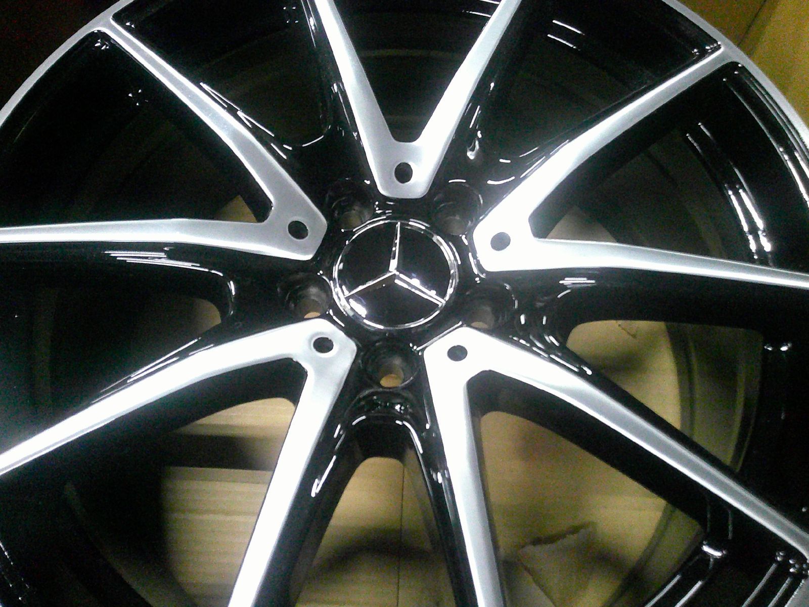  超 メルセデスベンツ Eクラス W 213 AMG 19インチ エクスクルーシブパッケージ ブラポリ 8 J 43 9 49 4本 19インチ ホイール