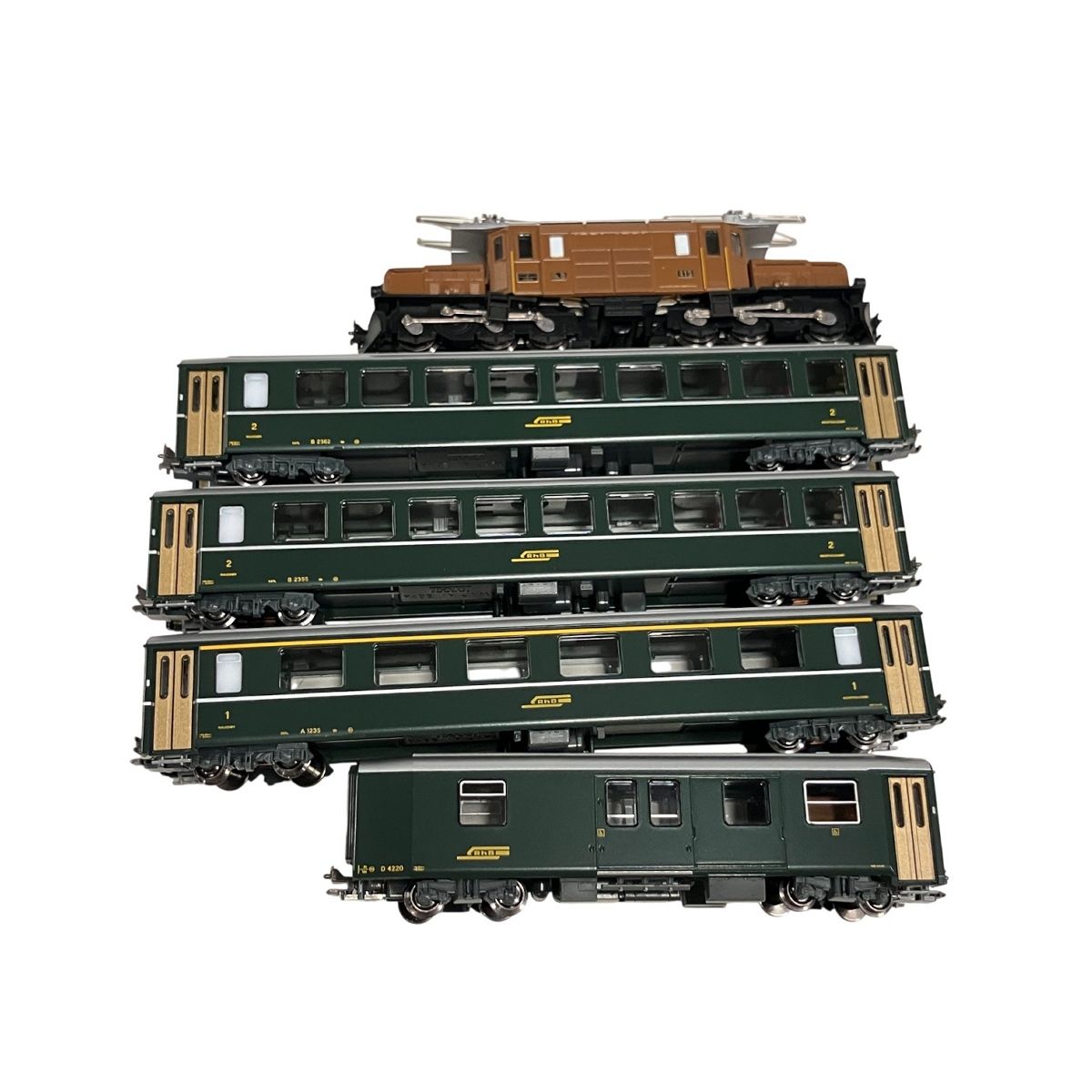 【新品】レーティッシュ・クロコダイル+アルプスの緑の客車5両セット カトー（KATO） Ge6/6-I レーティッシュ クロコダイル+アルプスの緑の