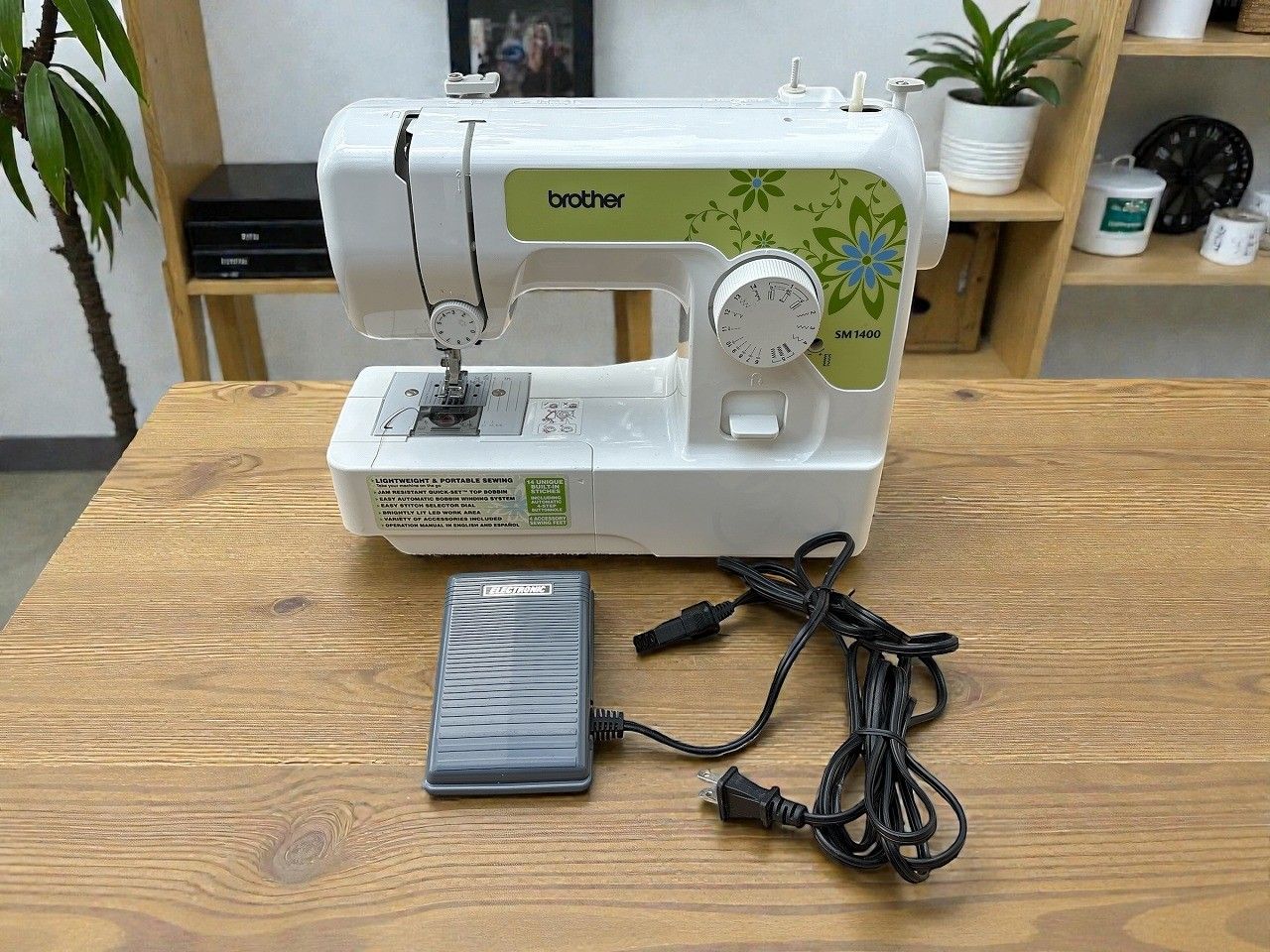 brother ブラザー 14ステッチミシン SM 1400