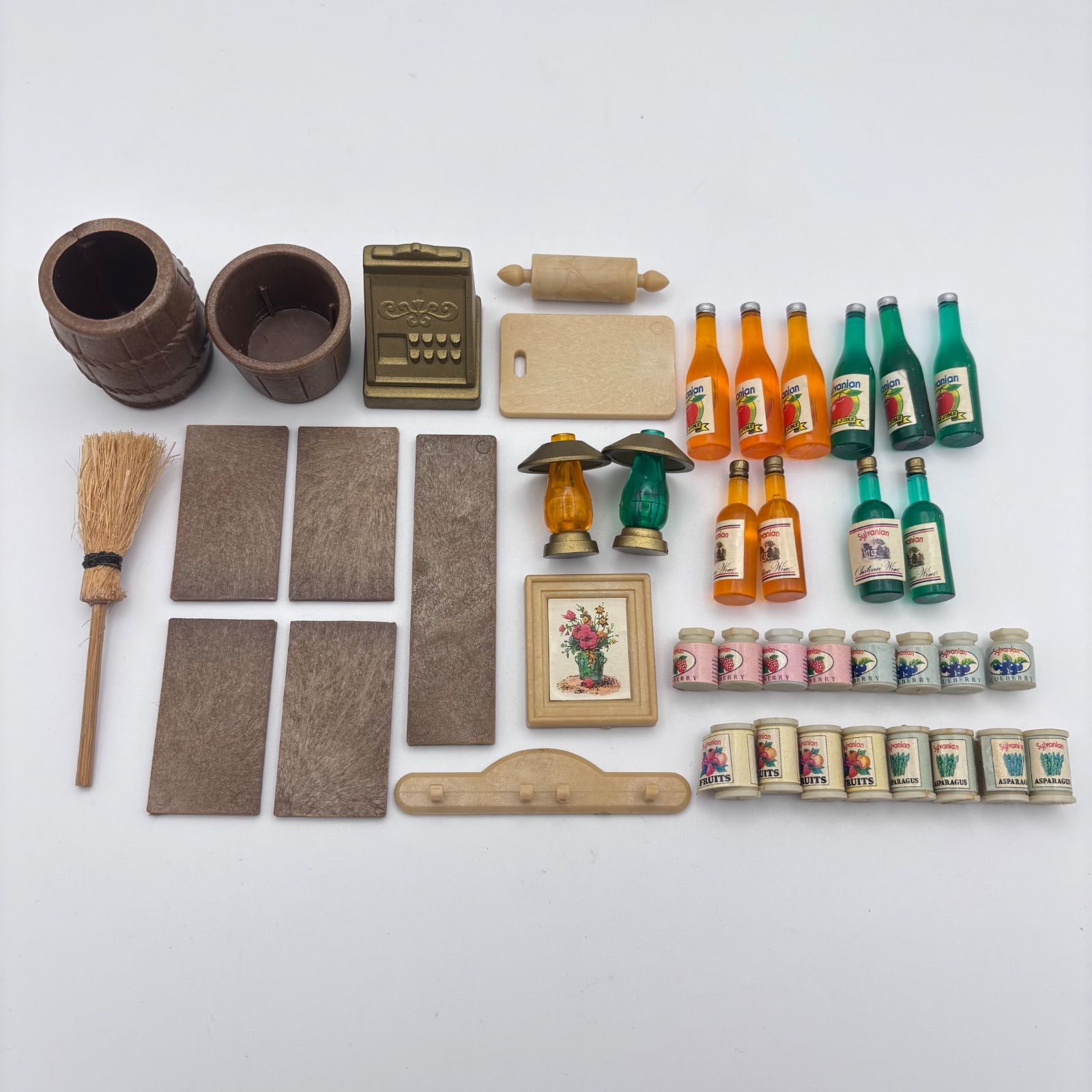 シルバニア　中古小物 初期 / 希少】シルバニアファミリー 森の雑貨屋さん 家具・小物セット