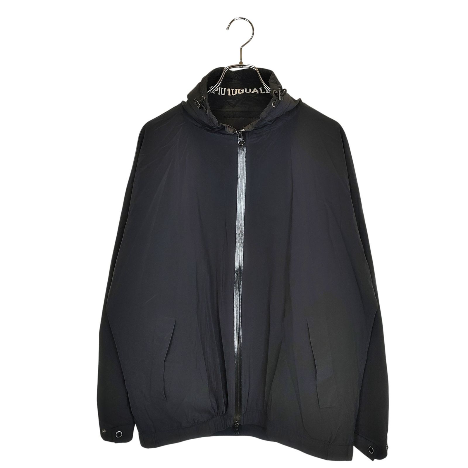 1PIU1UGUALE3 SPORT ウノピゥウノウグァーレトレ スポーツ STAND ZIP