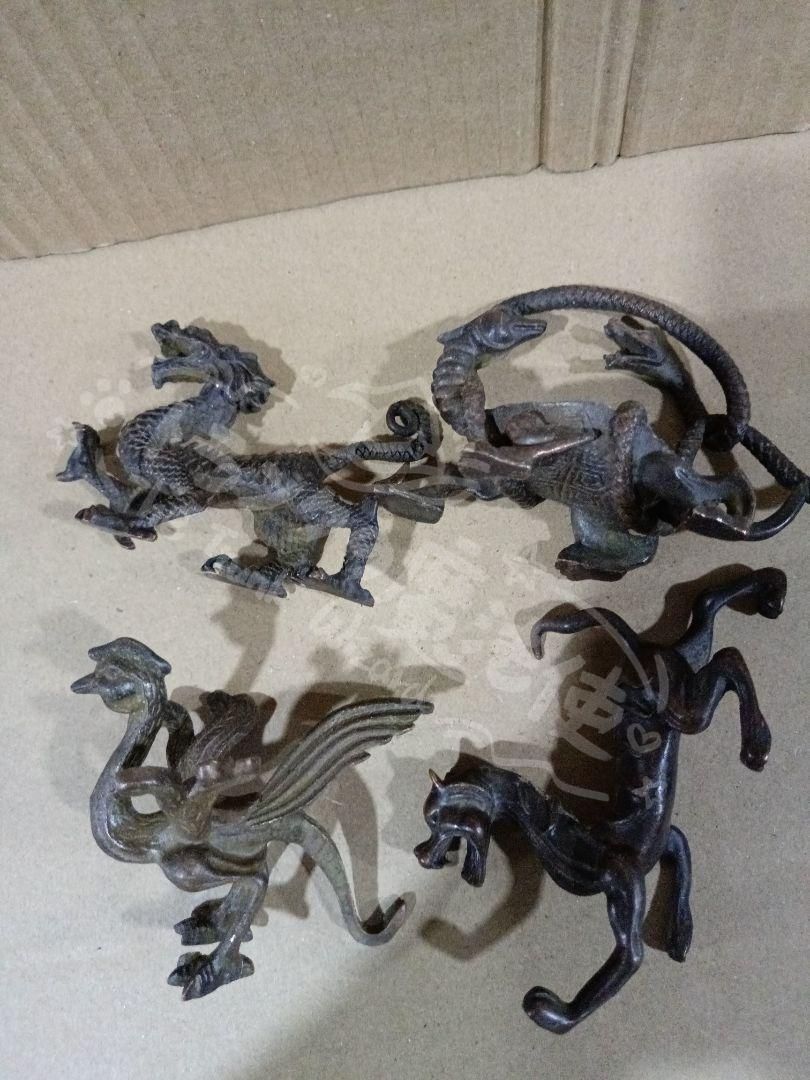 新年ギフト銅 細工 四大神獣 青龍白虎朱雀玄武 茶台 書架 彫刻 置物 開運風水