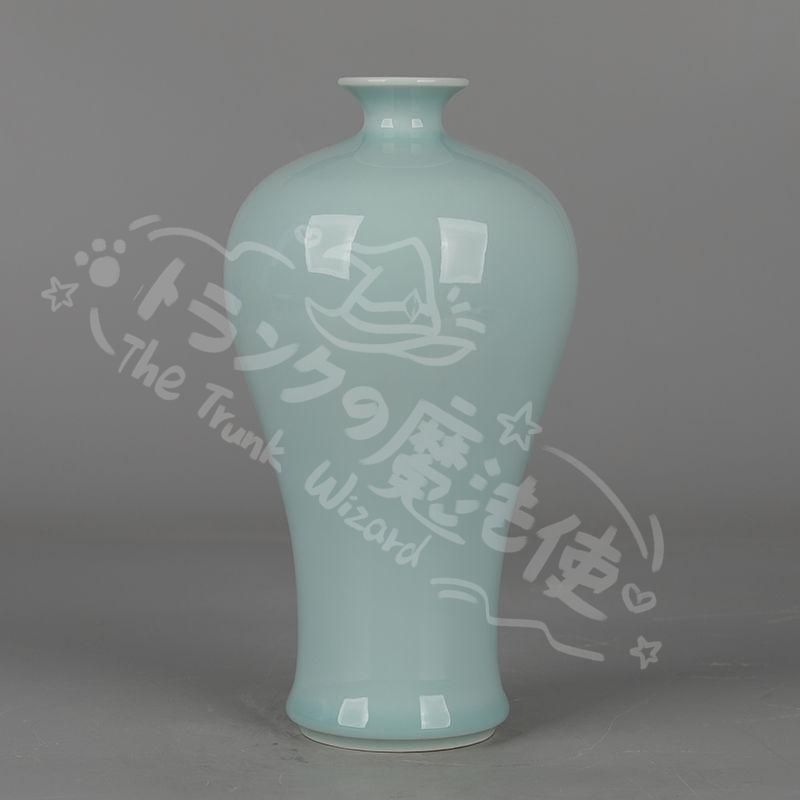新年ギフト大清乾隆青釉彫手執梅花紋梅瓶 景徳鎮 陶磁器 装飾品 現代 置物