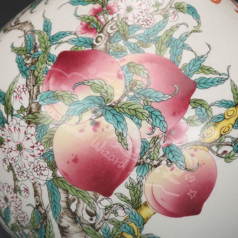 清乾隆粉彩寿桃天球瓶 景徳鎮 陶磁器 装飾品 現代工芸品 美術品 置物 清乾隆粉彩寿桃天球瓶 景徳鎮 陶磁器 装飾品 現代工芸品