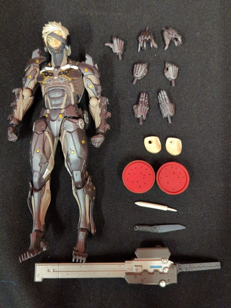 海洋堂　リボルテックヤマグチ　雷電 リボルテックヤマグチシリーズ 雷電 ホワイトアーマー（METAL GEAR