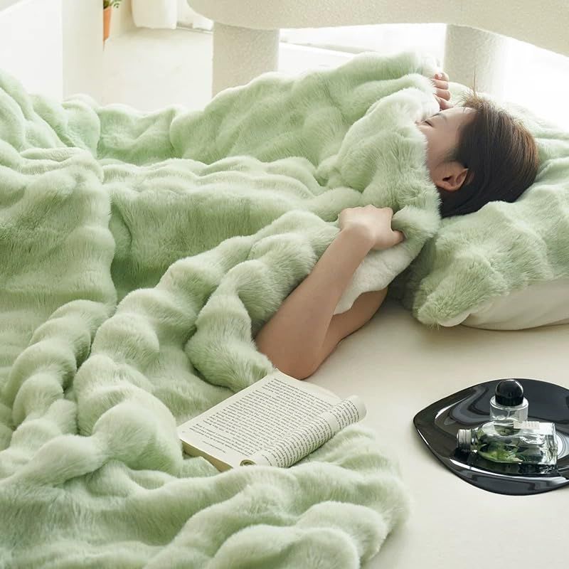 商品 毛布 ふわとろ毛布 ブランケット シングル ラビットファー調 二枚合わせ あったか ラグジュアリーウォーム 秋冬掛け毛布 厚手 もこもこ 暖かい もうふ 掛け毛布 毛抜けない 静電気防止 肌ふとん 柔らかく ふわふわ 冷え対策 洗える 吸湿発熱 1