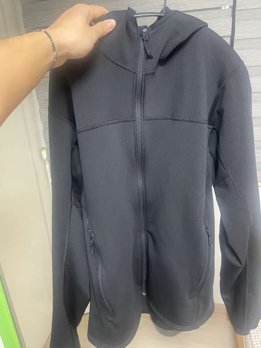 xl アークテリクス リーフ ナガ フーディー ブラック